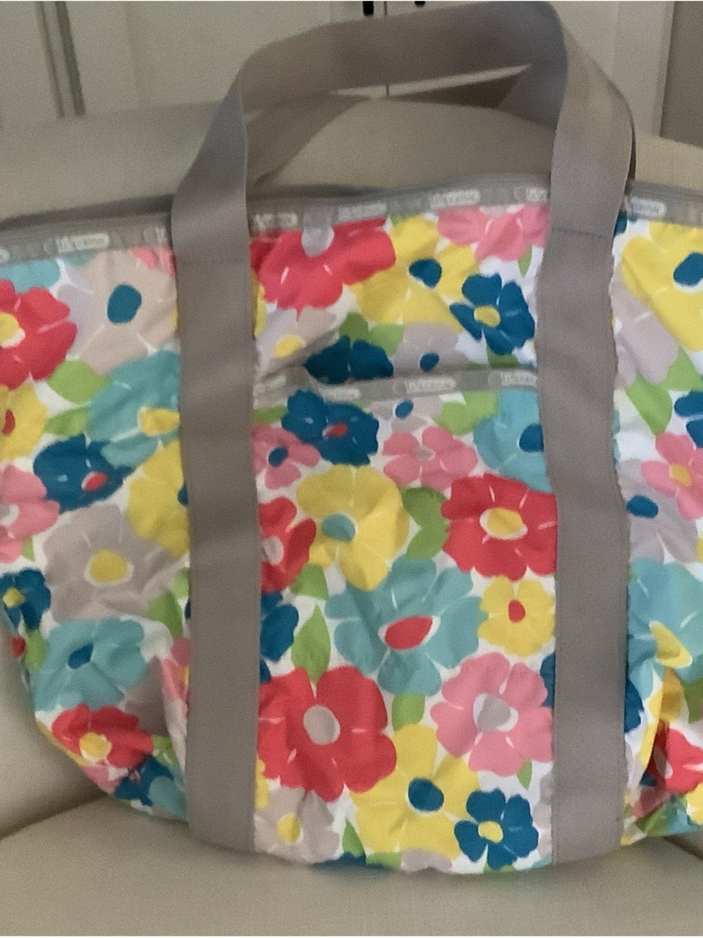 LeSportsac Floral Large Tote Shoulder Bag Colorful Lightweight Nylon